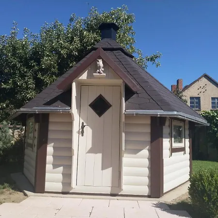 Gaensebluemchen Апартаменты *