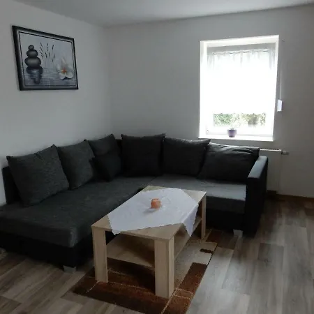 Gaensebluemchen Апартаменты Wartenburg